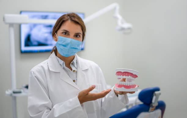 Best Weekend Emergency Dentist in Middleborough Center, MA